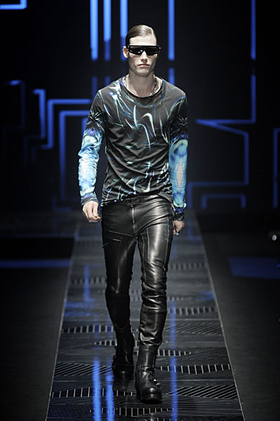 versace thefashionisto32