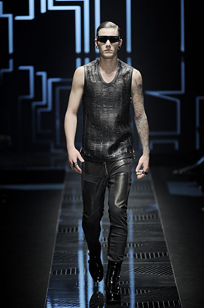 versace thefashionisto44