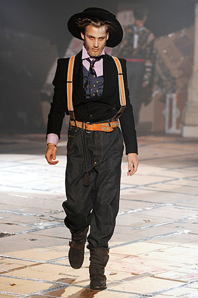 Milan Fashion Week | Vivienne Westwood Fall 2010 – The Fashionisto