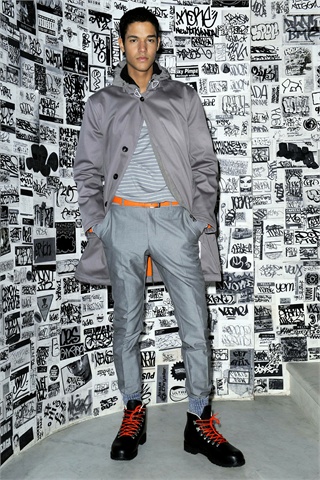 dkny thefashionisto19