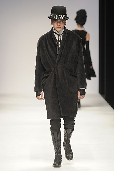 johnr thefashionisto1