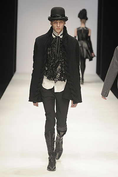 johnr thefashionisto3