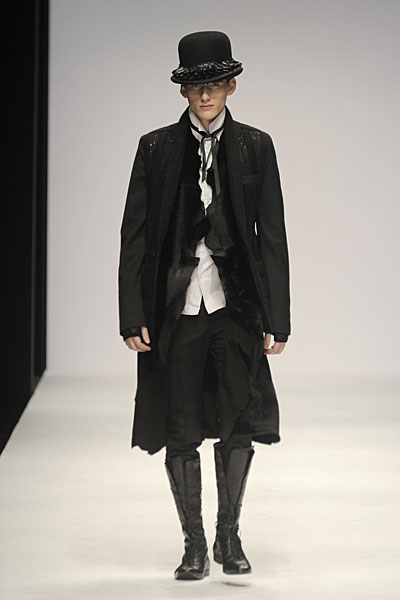 johnr thefashionisto4