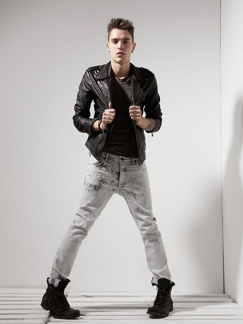 Eleven Paris Spring 2010 Campaign/Lookbook | Josh Beech by Anna ...