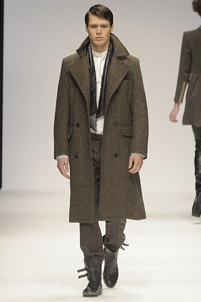 London Fashion Week | Paul Costelloe Fall 2010 – The Fashionisto