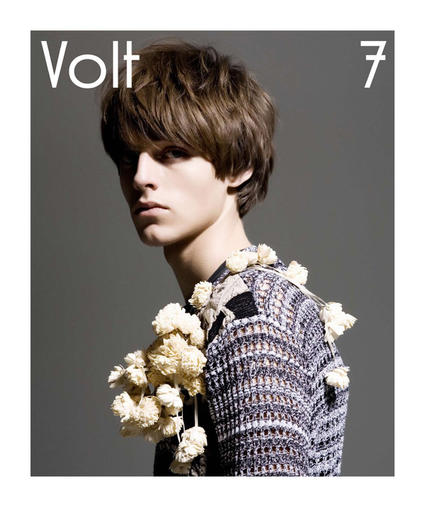 Volt #7 Preview | Robbie Wadge by Joost Vandebrug