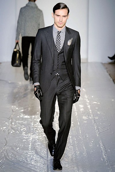 New York Fashion Week | Spurr Fall 2010 – The Fashionisto