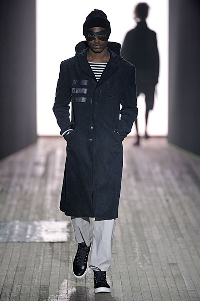 y3 thefashionisto18