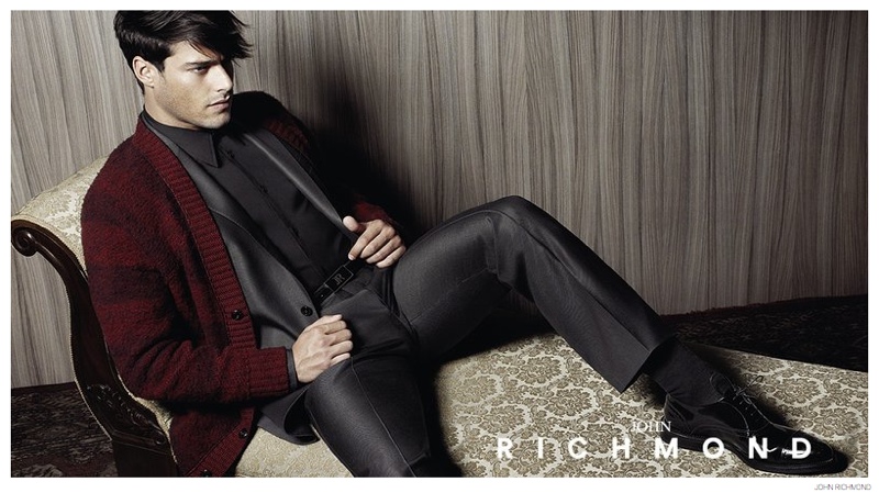 John-Richmond-Fall-Winter-2010-Campaign-Goncalo-Teixeira-002