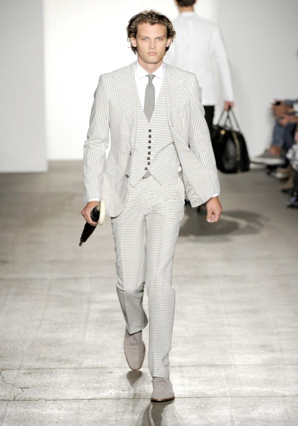 Simon Spurr Spring 2011 | New York Fashion Week – The Fashionisto