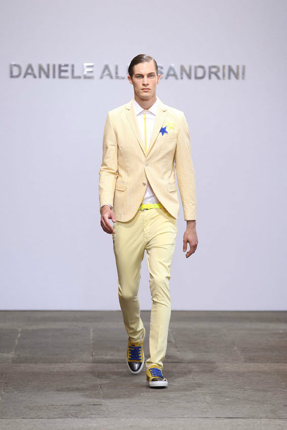 Daniele Alessandrini Spring 2012 | Milan Fashion Week – The Fashionisto