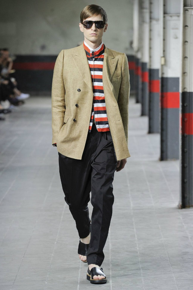 Dries Van Noten Spring 2012 | Paris Fashion Week – The Fashionisto