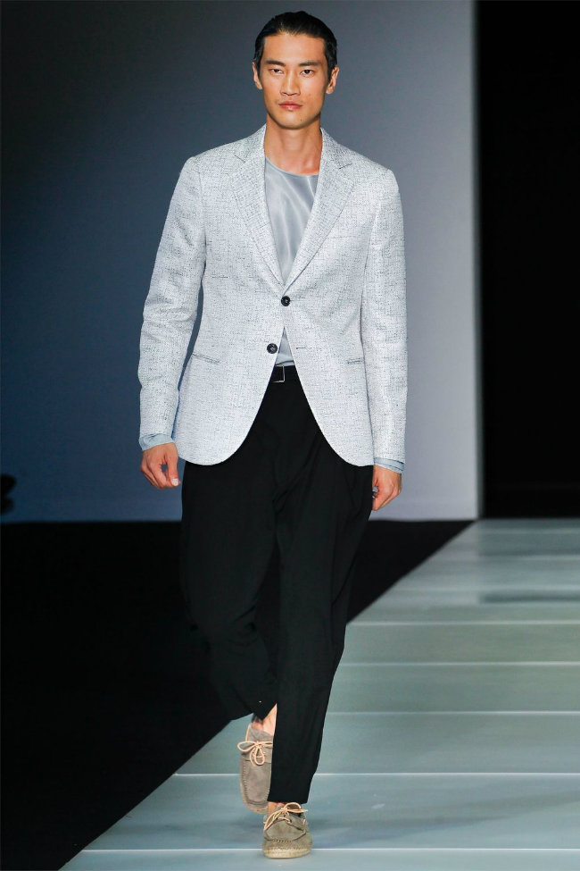 Giorgio Armani Spring 2012 | Milan Fashion Week – The Fashionisto