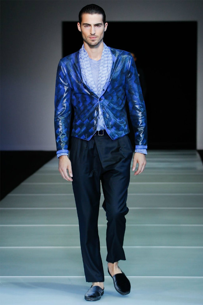 Giorgio Armani Spring 2012 | Milan Fashion Week – The Fashionisto