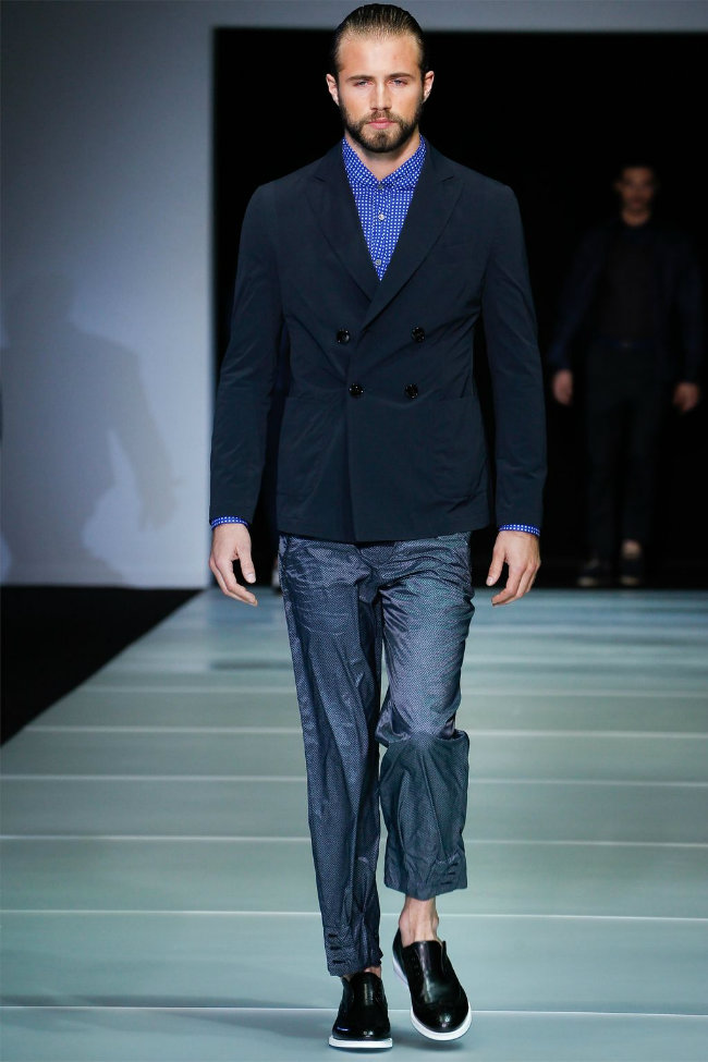 Giorgio Armani Spring 2012 | Milan Fashion Week – The Fashionisto