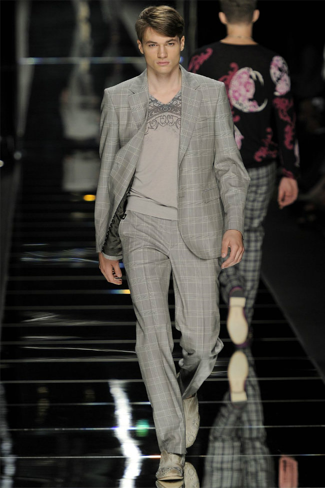 John Richmond Spring 2012 | Milan Fashion Week – The Fashionisto