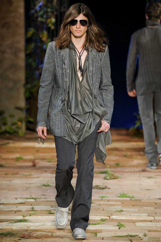 johnvarvatos32