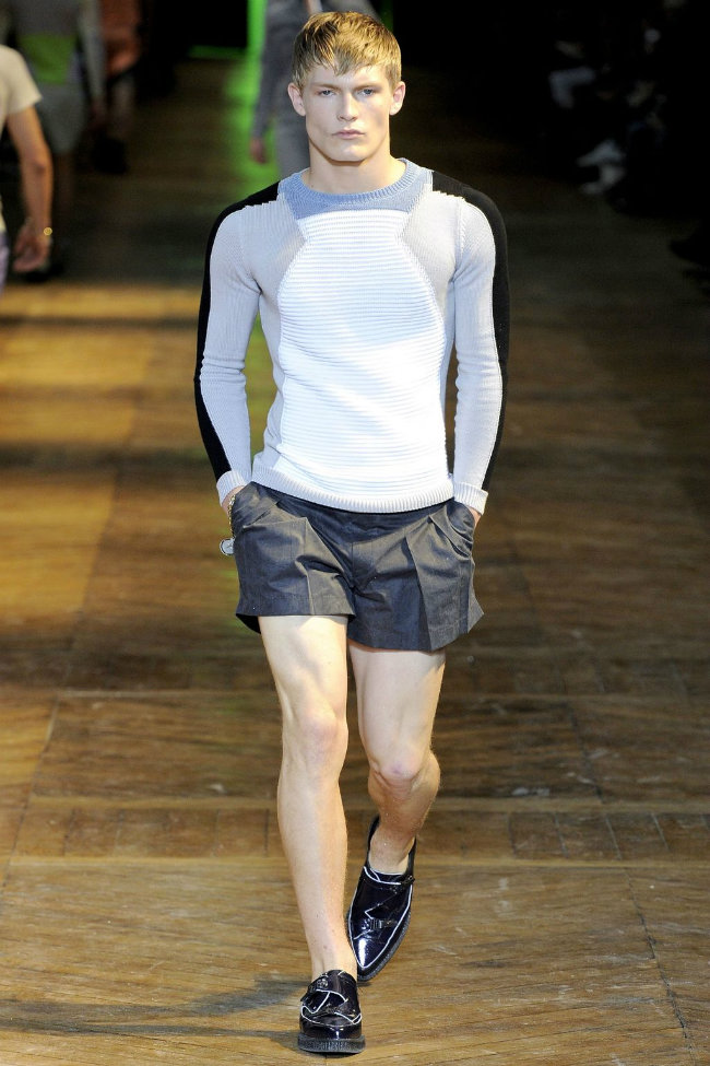 Mugler Spring 2012 | Paris Fashion Week – The Fashionisto