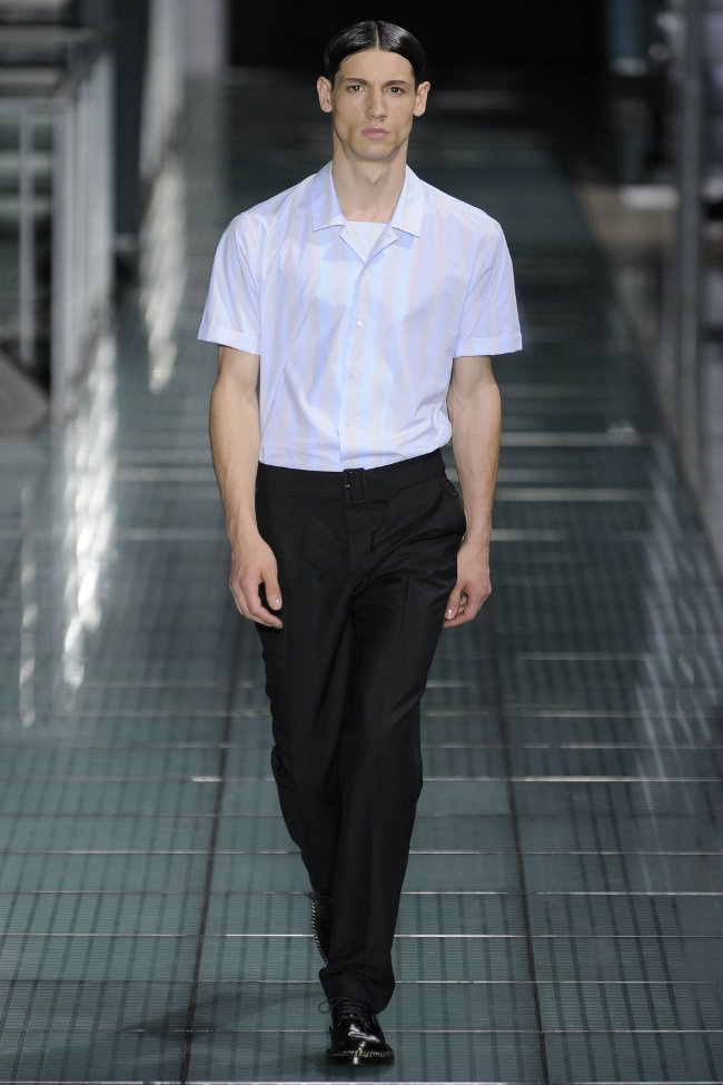 Raf Simons Spring 2012 | Paris Fashion Week – The Fashionisto