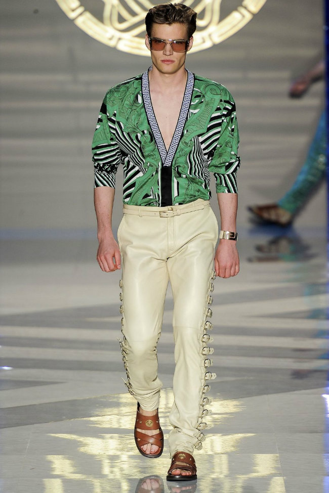 Versace Spring 2012 | Milan Fashion Week – The Fashionisto