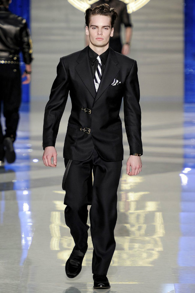 Versace Spring 2012 | Milan Fashion Week – The Fashionisto