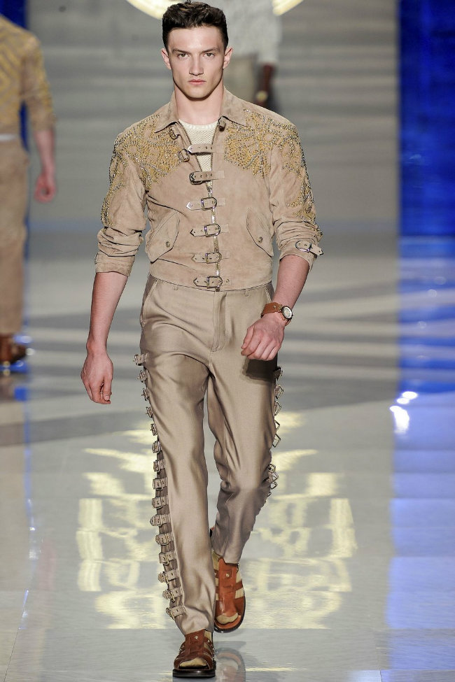 Versace Spring 2012 | Milan Fashion Week – The Fashionisto