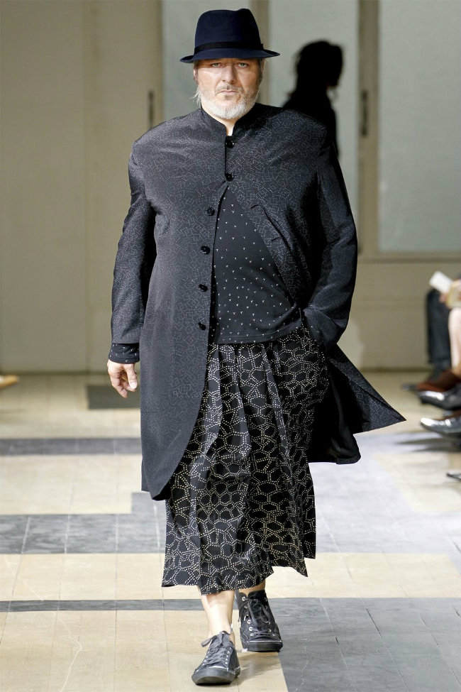 Yohji Yamamoto Spring 2012 | Paris Fashion Week – The Fashionisto