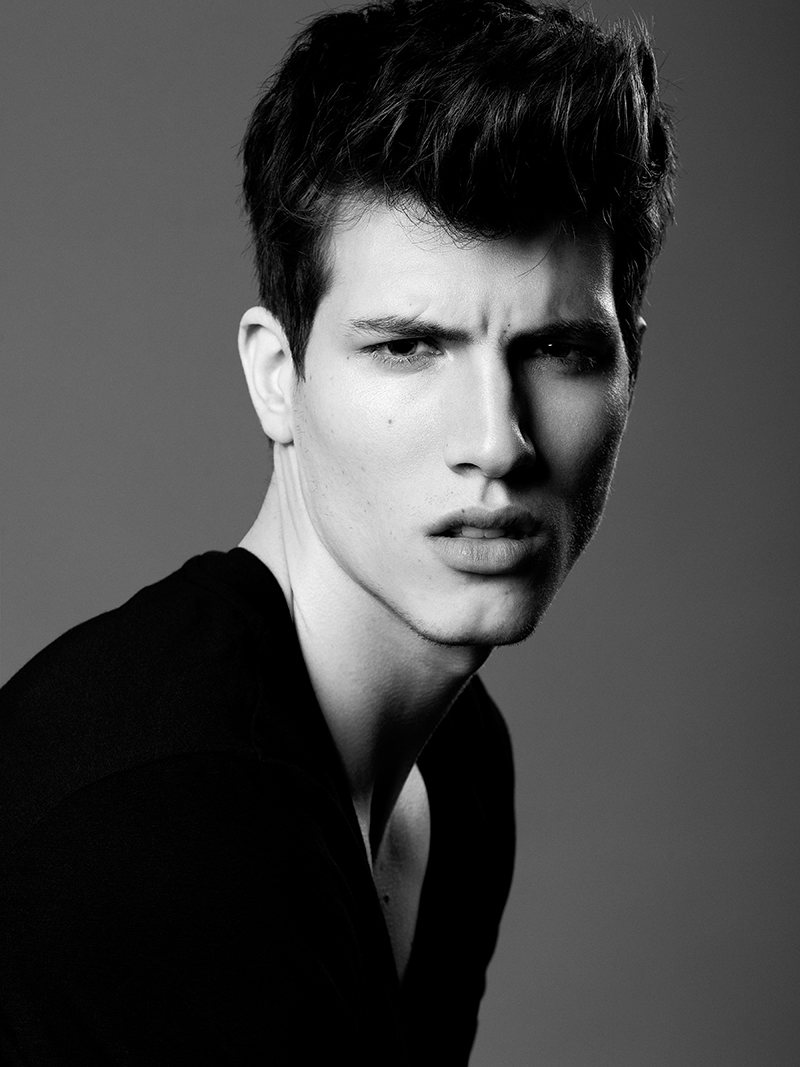 Post Shoot | Adrian Cardoso by Richard Pier Petit for Fashionisto #3 (Fall 2011)