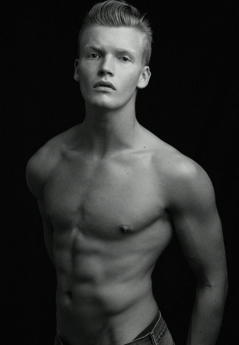 Fresh Face | Cameron Rowley by Robert Gaudette