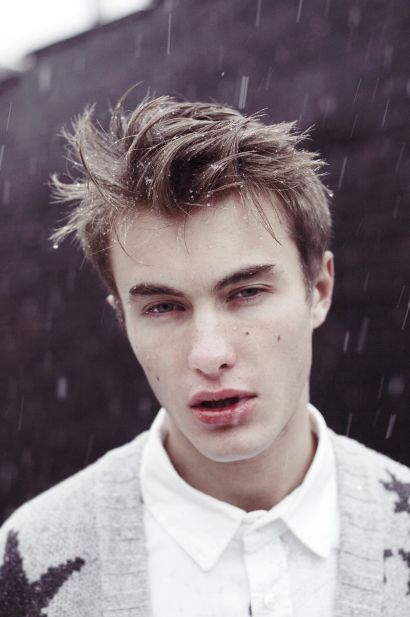 Alex Hammond by Hadar in Pale Shades of Winter