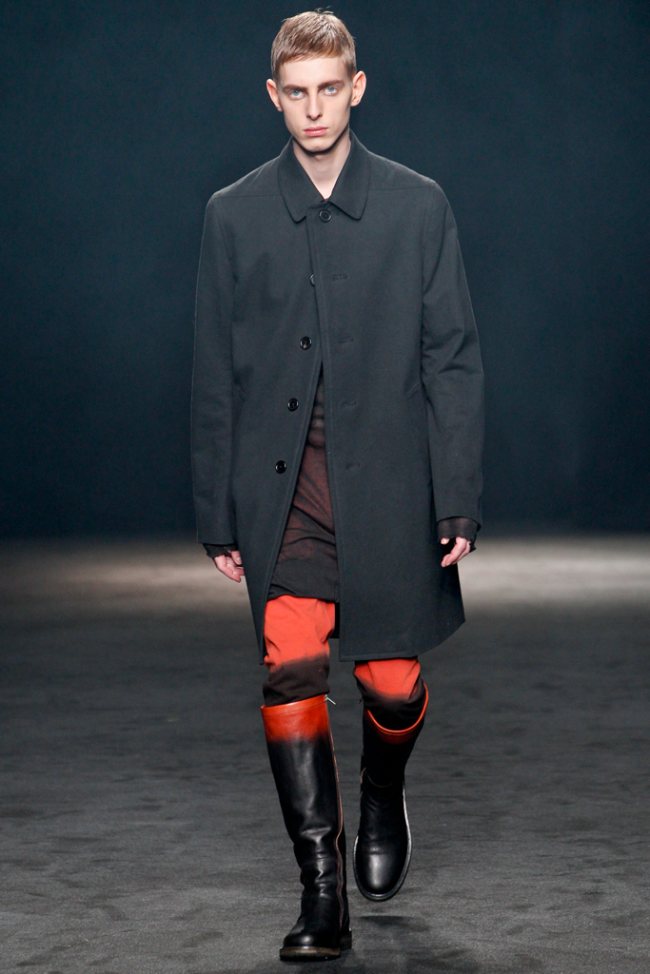 Ann Demeulemeester Fall/Winter 2012 | Paris Fashion Week – The Fashionisto