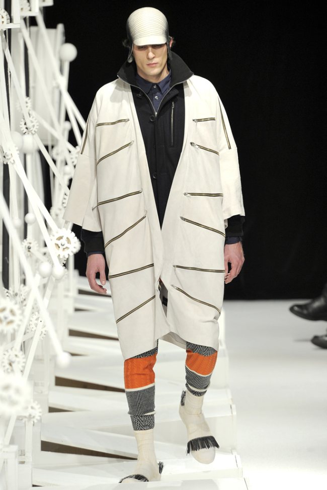 Henrik Vibskov Fall/Winter 2012 | Paris Fashion Week – The Fashionisto