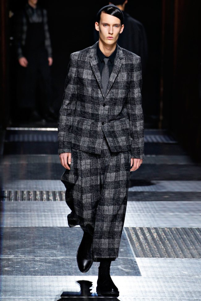 Kris Van Assche Fall/Winter 2012 | Paris Fashion Week | The Fashionisto