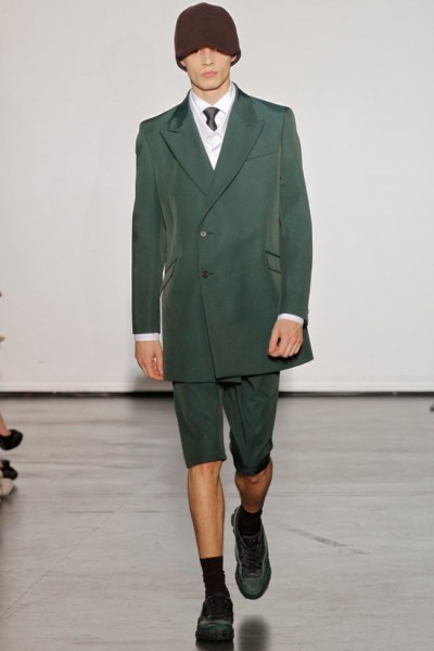 Raf Simons Fall/Winter 2012 | Paris Fashion Week – The Fashionisto