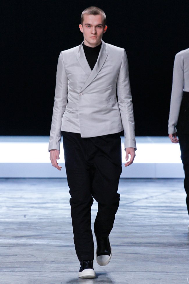 Rick Owens Fall/Winter 2012 | Paris Fashion Week – The Fashionisto