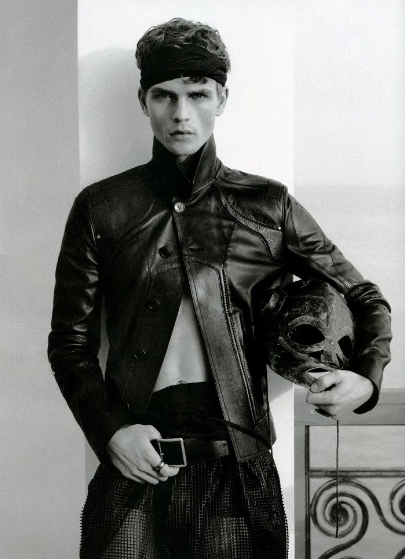 Numero-Homme-Fashion-Editorial-001