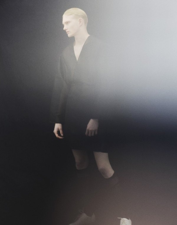 Anthony Murrell by Thomas Lohr in Bright Eyes