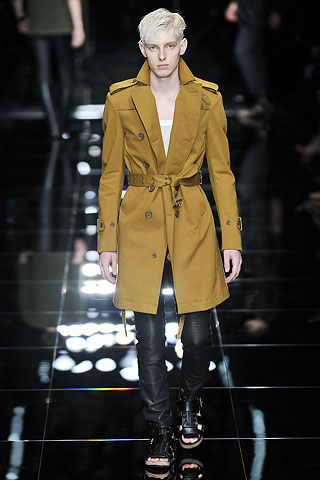 Burberry Prorsum Spring 2011 | Milan Fashion Week