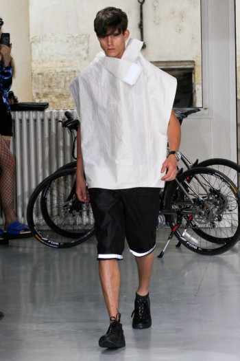 issey miyake spring summer 2013 034