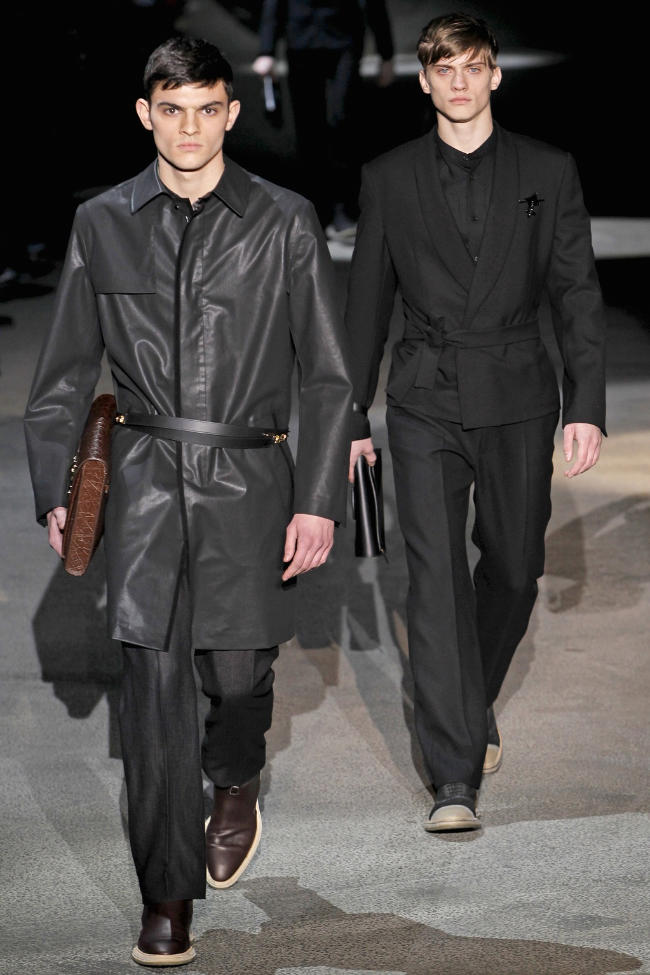 Louis Vuitton Fall 2011  Paris Fashion Week – The Fashionisto