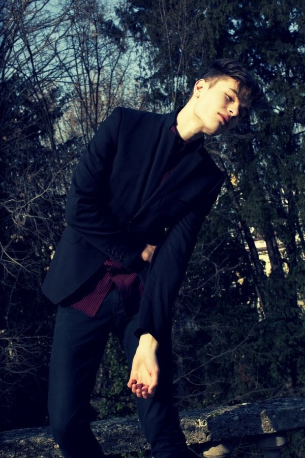 Daily Fix | Michael Whittaker by Aline & Jacqueline Tappia