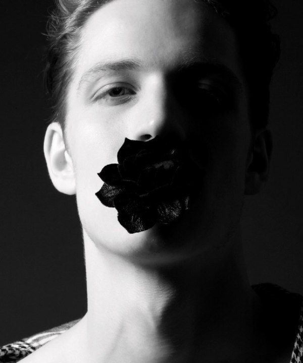 Peter Bruder by Enzo Laera | Drama & Perfection