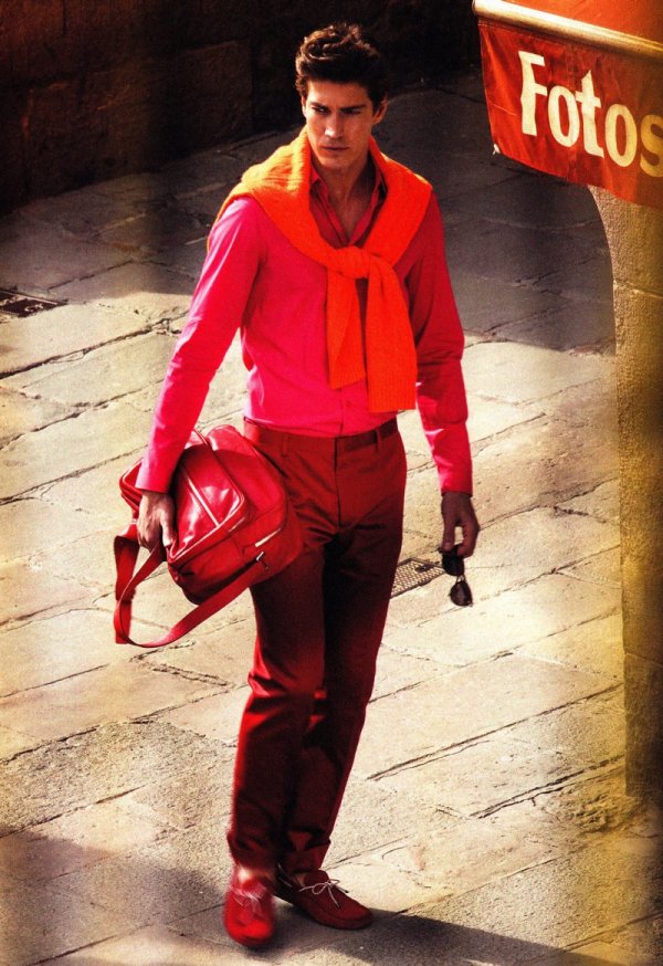 Oriol Elcacho by Giampaolo Sgura in Color Blocking for GQ China May 2010
