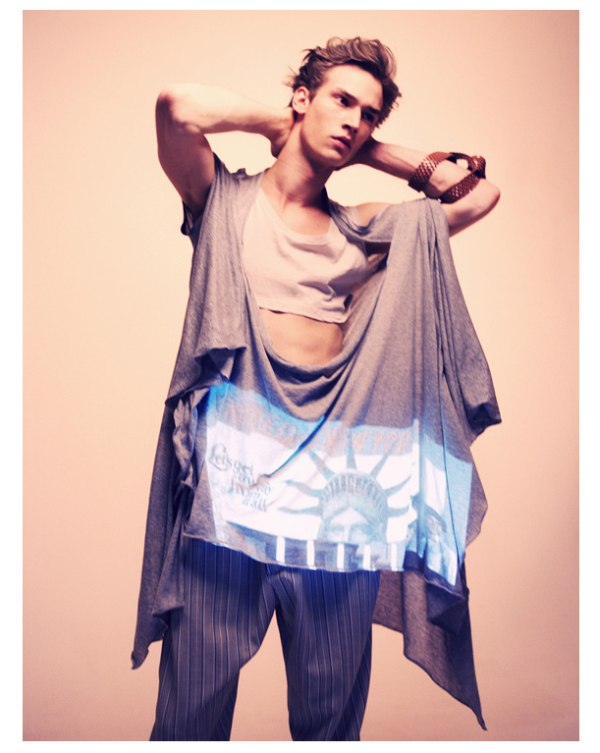 Philipp Bierbaum by Emma Pick in Zabriskie Point | Seventh Man #1