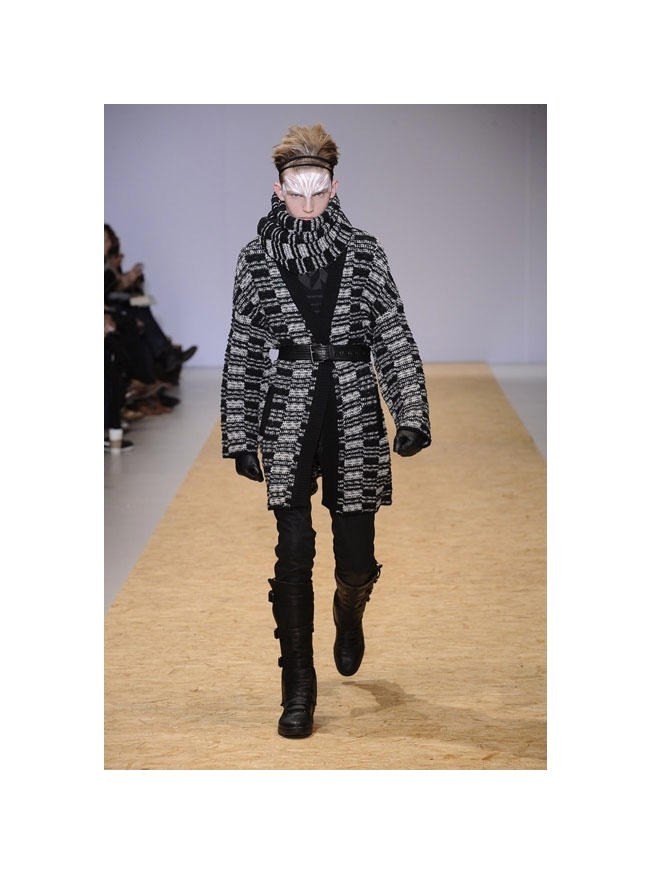 Qasimi Fall 2011 | Paris Fashion Week