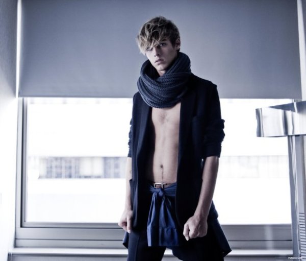 Robbie Wadge by Vincent Nord for Fiasco