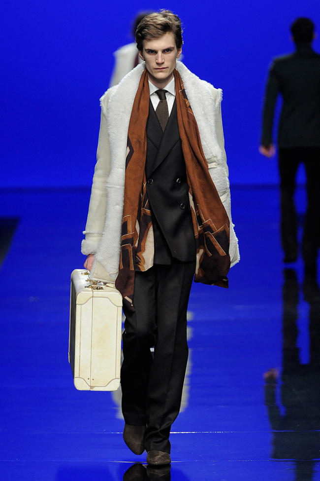 Roberto Cavalli Fall 2011 | Milan Fashion Week