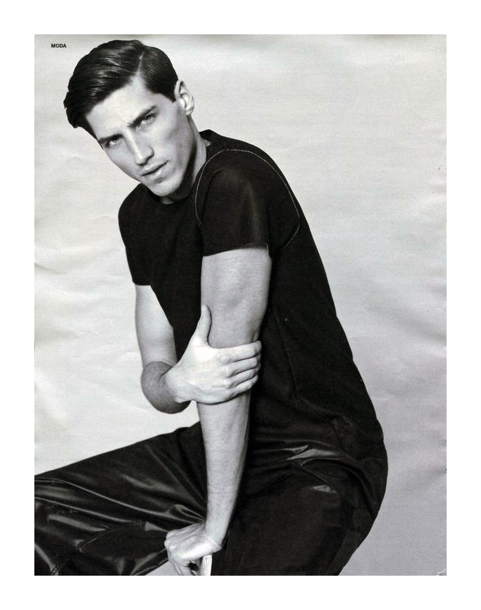 Ryan Kennedy is a Man in Black for El País Semanal