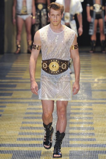 versace spring summer 2013 002