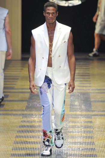 versace spring summer 2013 038